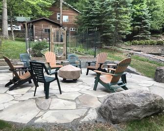 Incredible Getaway ~ Lake Wallenpaupack - Greentown - Patio