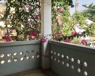 Omanye Lodge - Accra - Balcony