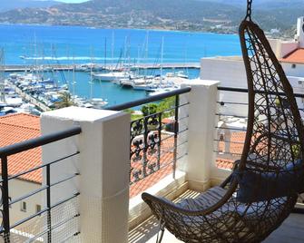Mantraki Hotel Apartments - Agios Nikolaos - Balcone