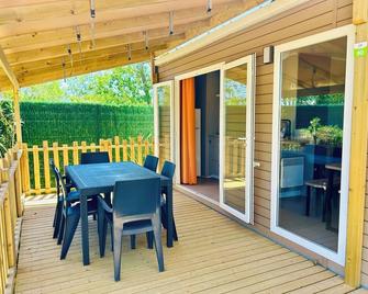 Camping La Dune - Vias - Patio