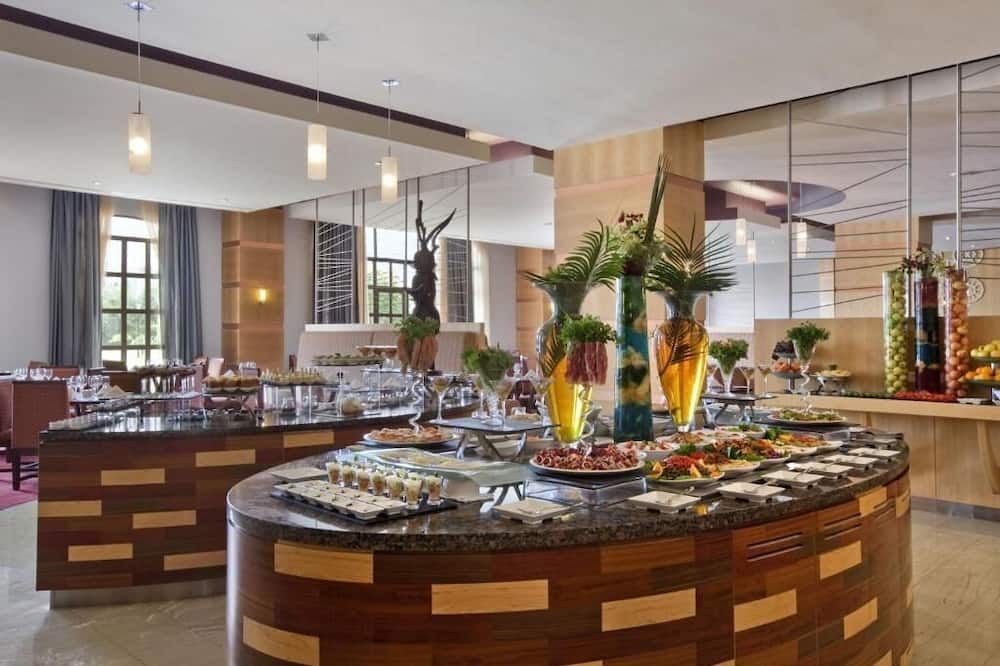 Bisila Palace - Malabo - Buffet