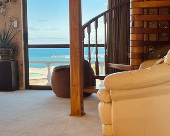 Retro Views - New Plymouth - Living room