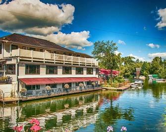 Condo Club Azur Plage Memphremagog - Magog - Building