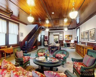 The Red Lion Inn - סטוקברידג' - טרקלין