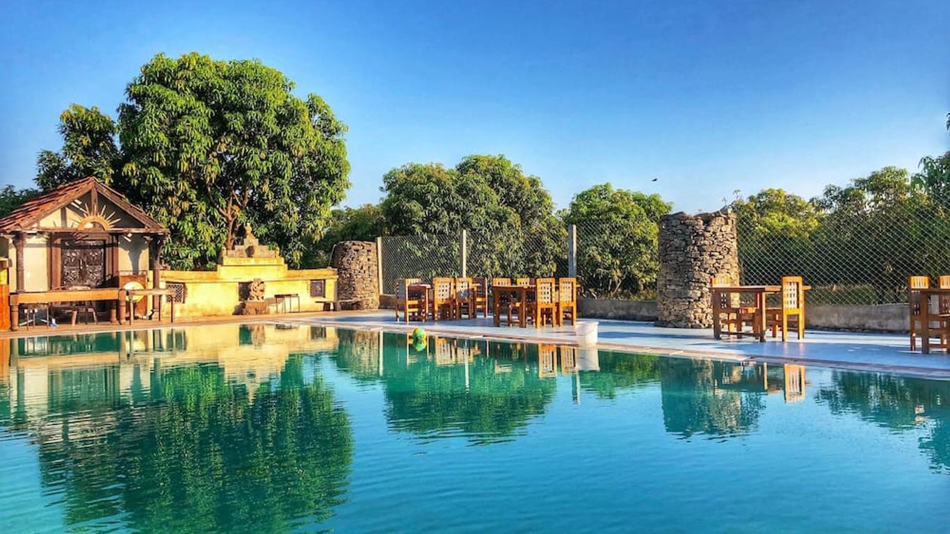 Gir Lions Paw Resort With Swimming Pool