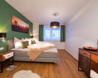 Apartment in the heart of Neukirchen - Neukirchen am Grossvenediger - Slaapkamer