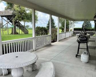 Starved rock area country ranch - Oglesby