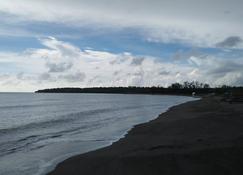 Myhousebythesea Beach View - Palauig - Beach