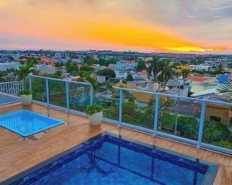 Hotel Greenville by Slim Hotéis - Primavera do Leste - Piscina