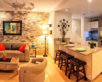 Amazing Poolside Paradise! Ultra-fast internet! - Cartagena de Indias - Sala de estar