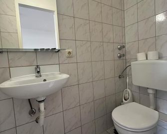 2-Rent Group Hostel Apartments Han53 - Múnich - Edificio