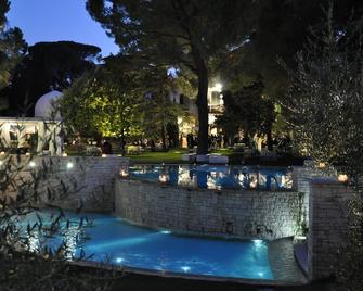 Villa delle Querce Resort - Palo del Colle - Pool