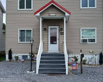Charming, comfortable Inn/Guest House in Cresson, PA - Cresson - Edificio