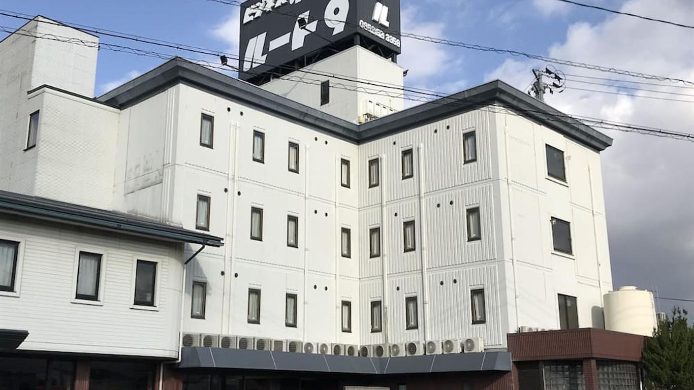 بيزنس هوتل روت 9