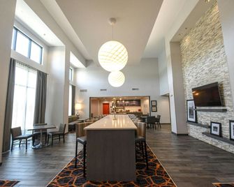 Hampton Inn & Suites by Hilton Lenoir - Lenoir - Lobby