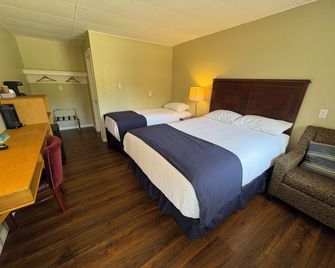 Pioneer Inn By The River - Port Hardy