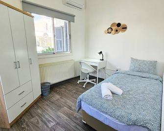 The Lemon Tree Hostel - Lárnaca - Habitación