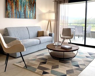 Appart T3 4 étoiles 4/6 personnes Porto Vecchio - Porto-Vecchio - Living room