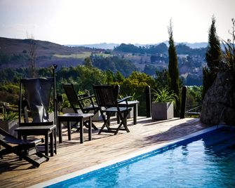Elegance Hotel Tandil - Tandil - Piscina