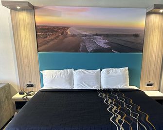 Super 8 By Wyndham Oceanside Downtown - Oceanside - Sovrum