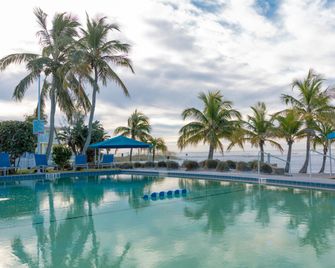 The Neptune Resort - Fort Myers Beach - Piscina