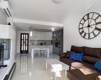 Playa Elisa Apartment - Mil Palmeras - 1510 - Pilar de la Horadada - Sala de estar