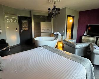 Verone Liege - ליג' - חדר שינה