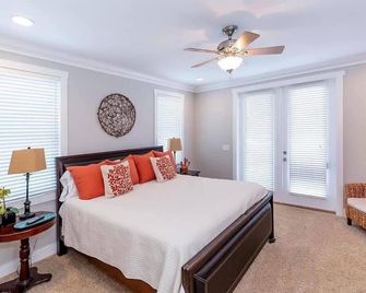 Anchor Hill- 4 bedrooms, WiFi & pool table in the Stein. Landing Resort - Steinhatchee - Habitación