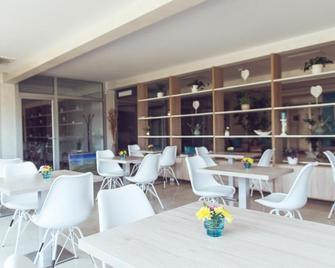 Hotel Hermes Budva - Budva - Restaurant