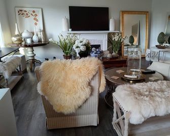 Welcome to Fox Fir Acres, your oasis in the country - Clatskanie - Sala de estar