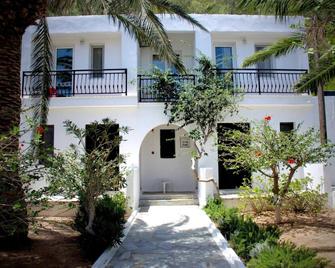 Avra Beach - Koutsounára - Edifício