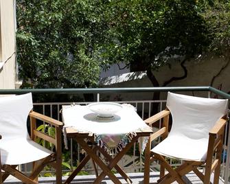 Villa with Dreamy Views - Póros - Balkon