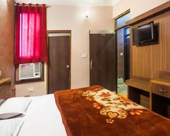 Hotel Novelty - Jammu - Schlafzimmer