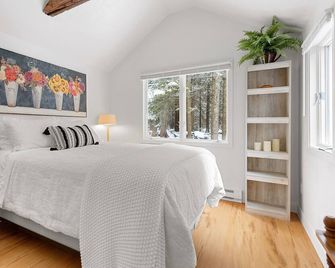 Charming Cottage - Baileys Harbor - Ložnice