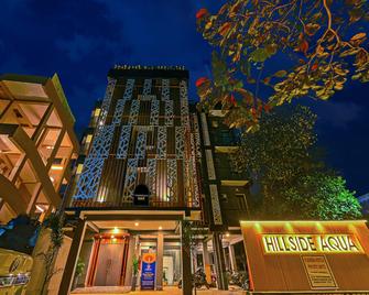 Super Townhouse Oak Hillside Aqua - Bhubaneshwar - Gebäude