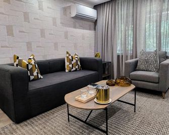 Cresta Thapama Hotel - Francistown
