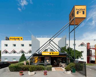 Hotelf1 Pontarlier - Pontarlier - Edificio