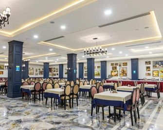 Macara Village Resort - Quba - Restaurant