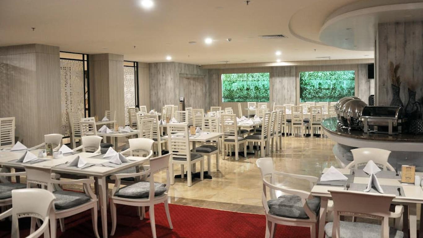 بيفرلي هوتل باتام