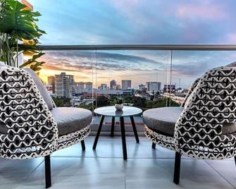 Stylish Centric Condo, Full Ac, Rooftop Terrace, Pool, Spectacular City Views - Santo Domingo