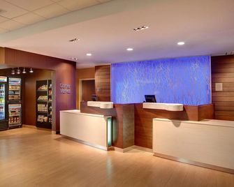 Fairfield by Marriott Inn & Suites Somerset - Somerset - Front desk