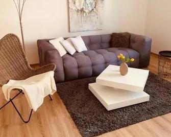 Trio Apartments - Ostrava - Sala de estar