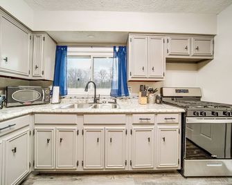Conneaut Lake Apartment 1 Mi to Waterfront! - Conneaut Lake - Cocina