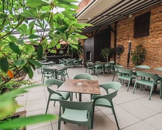 Caro Boutique Hotel - Velký Varadín - Terasa