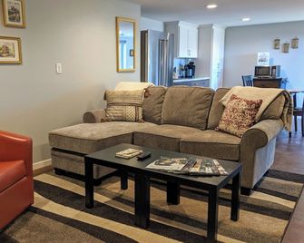 Seventh Haven: A king suite in the heart of Dundee - Dundee - Sala de estar
