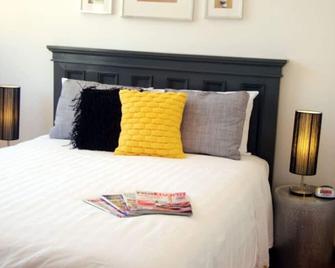 The Durham in the heart of Glenelg - Glenelg - Bedroom