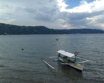 Harleys Pub And Hotel - Olongapo