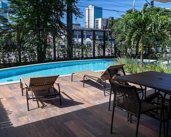 Edf. Parque Shopping por Yolo - Recife - Piscina