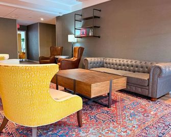 Envision Hotel Worcester Downtown - Worcester - Lounge