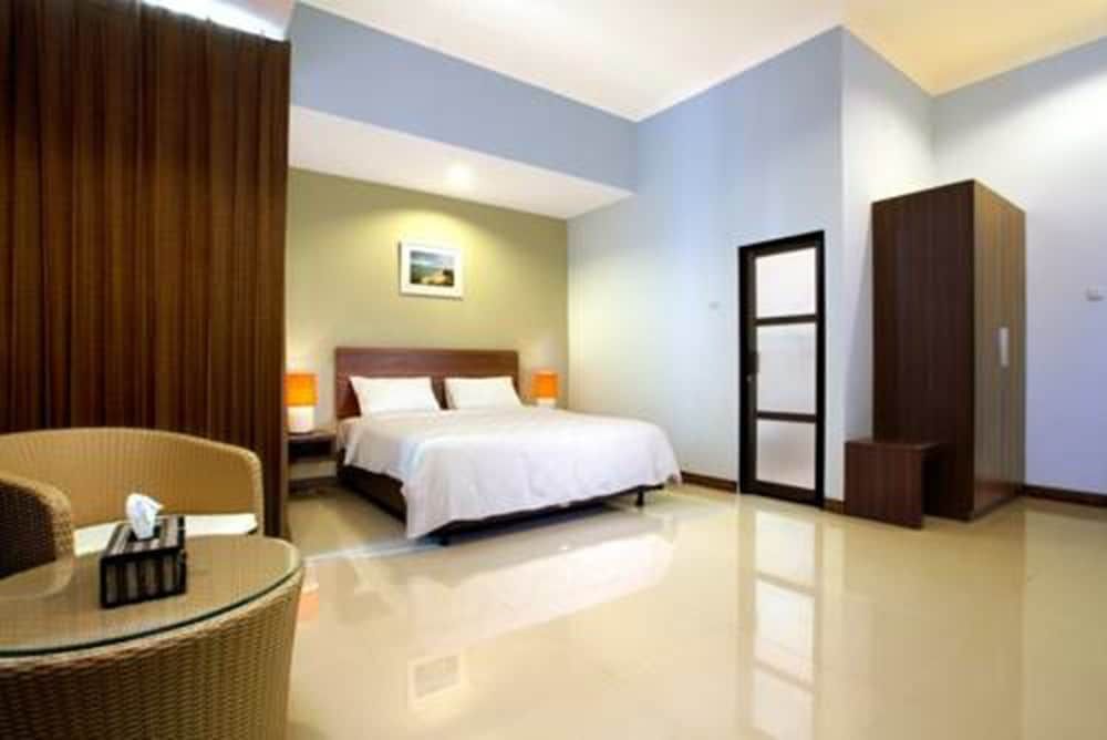 The Studio Inn Nusa Dua - South Kuta - חדר שינה